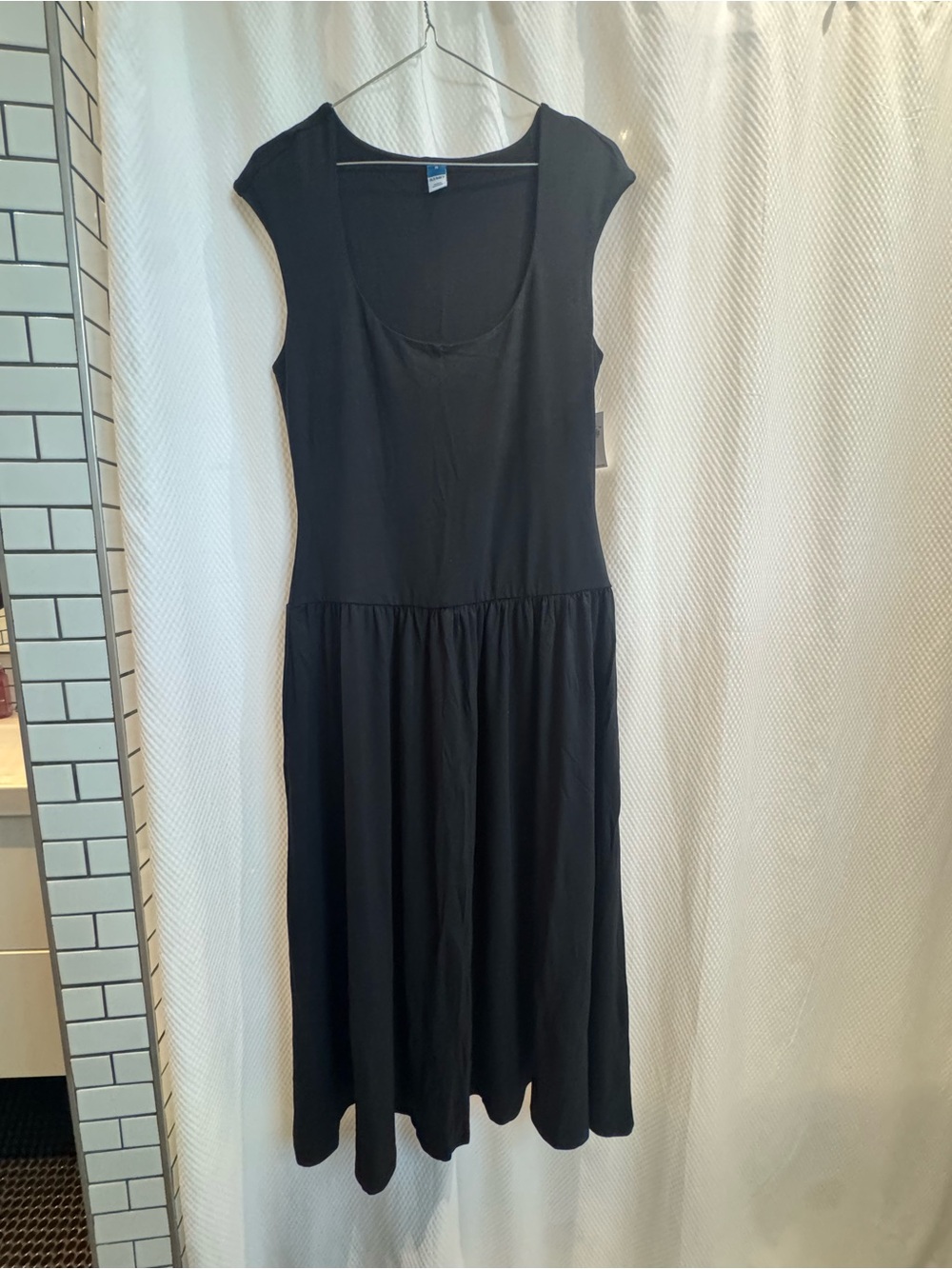 Old Navy Black Midi Scoop Neck Cap Sleeve Dress
